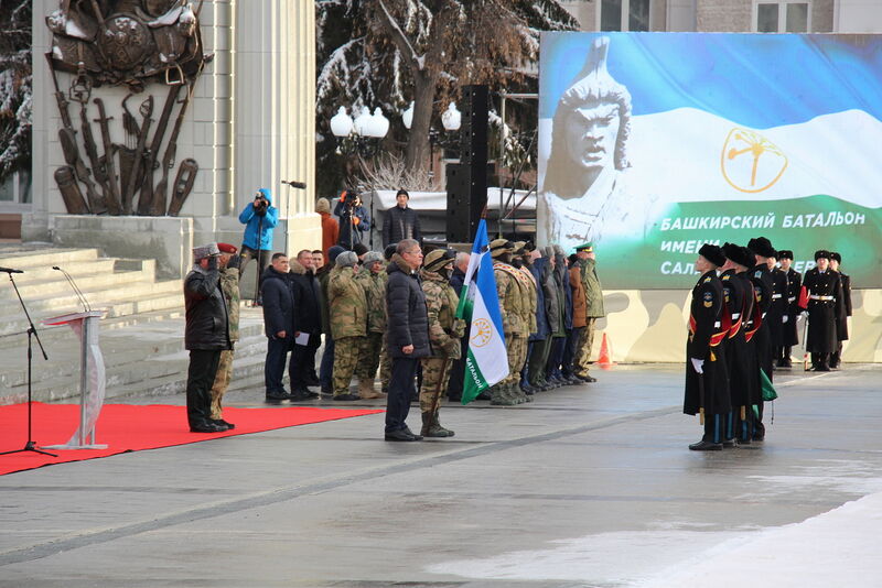 «Вы — слава Башкортостана»: Радий Хабиров о бойцах батальона имени Салавата Юлаева