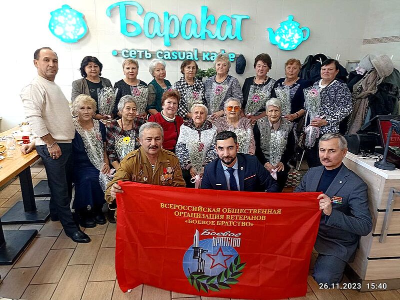 Честь Вам и почёт, наши мамы, и — низкий поклон до земли!