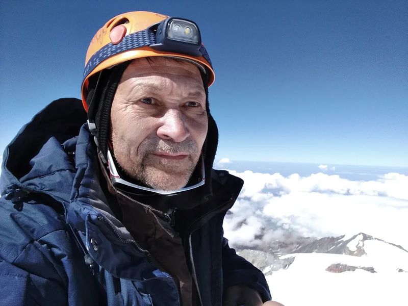 Казбек взят!