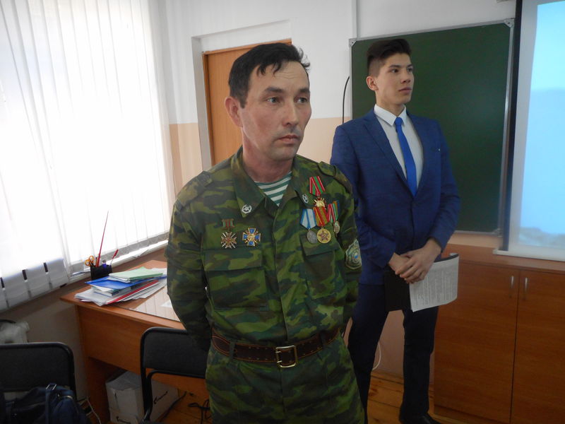 В гимназии имени Мустая Карима прошел Урок мужества