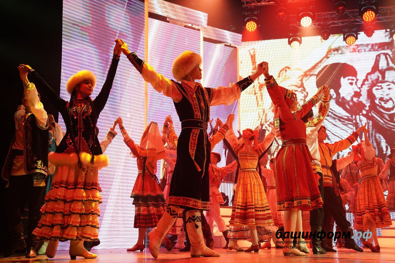 С Днем народного единства!