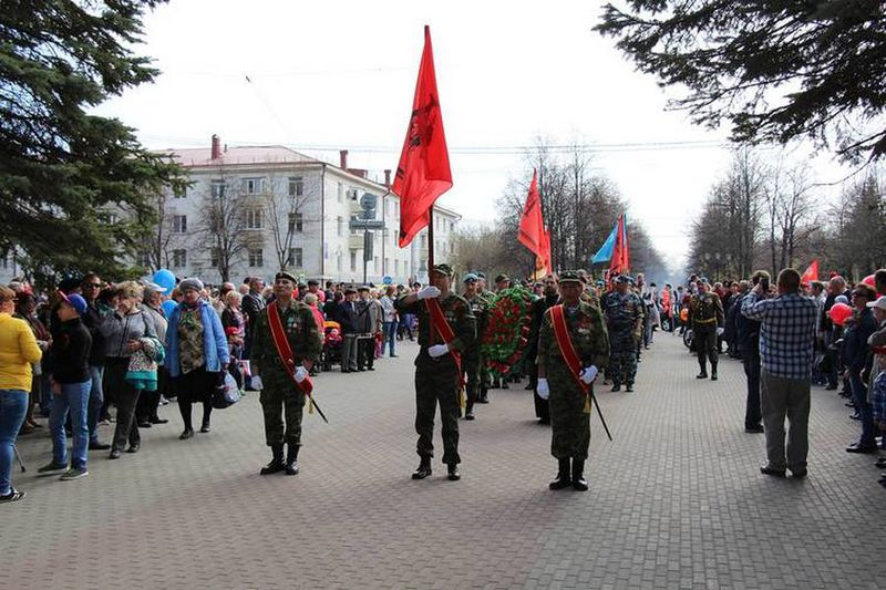 Приглашаем ветеранов боевых действий принять участие 9 мая в торжественной воинской церемонии возложения цветов к Вечному Огню в Парке Победы и к мемориалу «Скорбящая мать»