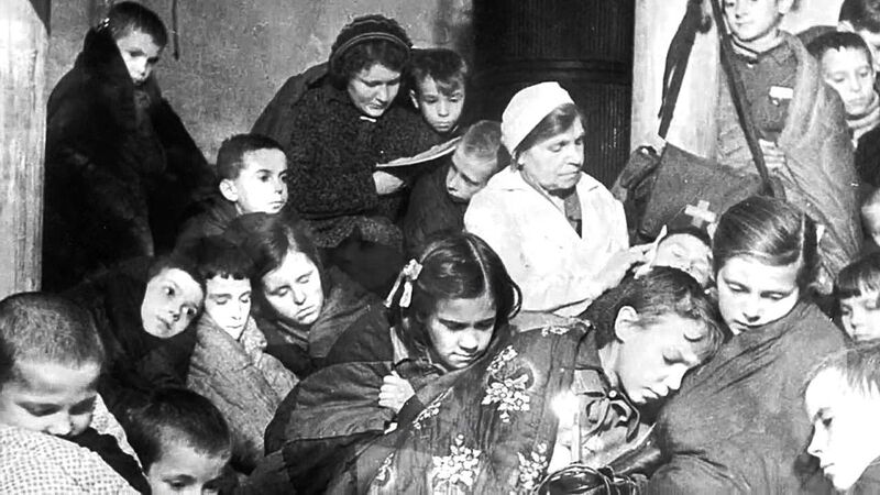 Блокадники Ленинграда получат по 50 тысяч рублей