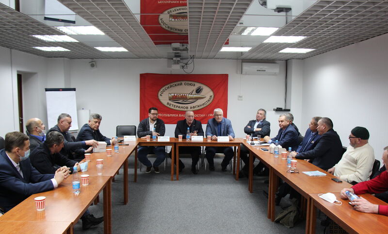 22-23 января в Уфе состоялись Международный профессиональный турнир «ММА Серия 24: ОСЕ» «Кулак и сердце Башкортостана» и дискуссионный круглый стол, посвященный перспективам движения ветеранов боевых действий