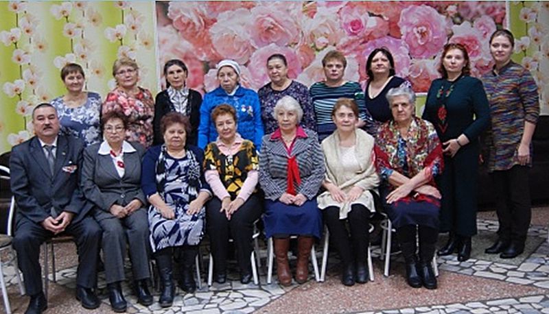 Ветераны-афганцы г. Салавата поздравили с Днем матери родителей и вдов салаватцев, погибших при выполнении воинского долга в Афганистане и других локальных войнах