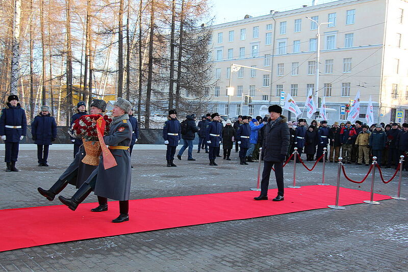 Глава Башкирии Радий Хабиров почтил память воинов-интернационалистов