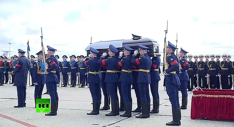 Воинские почести Герою России Александру Прохоренко
