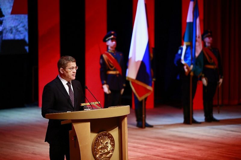 В уфимском Конгресс-холле «Торатау» прошло торжественное собрание, посвящённое 30-летию вывода советских войск из Афганистана