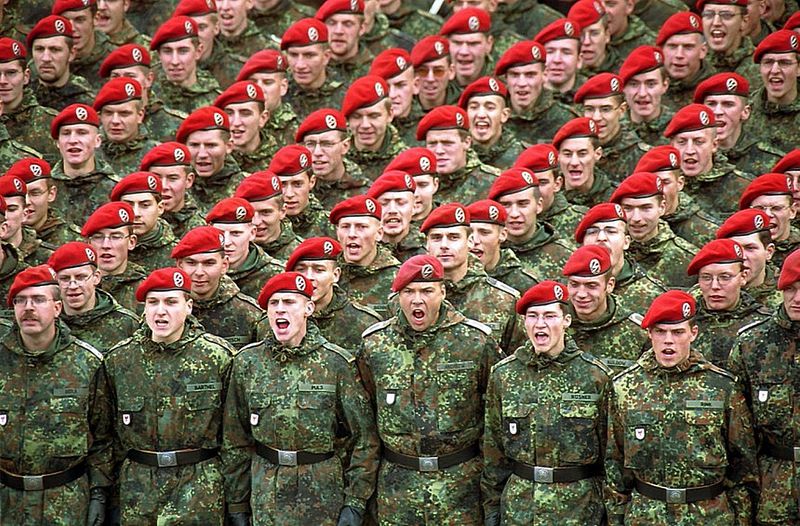 Опаньки… Для военнослужащих Германии организуют семинары по сексуальной идентичности!