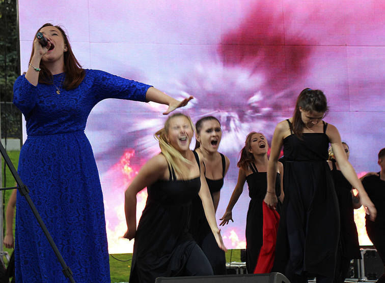 Приглашает IV Уфимский фестиваль ветеранской и патриотической песни «Боевая ВЫСОТА»