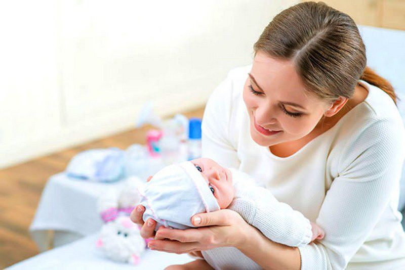 Минтруд назвал сумму ежемесячной выплаты на первого и второго ребенка