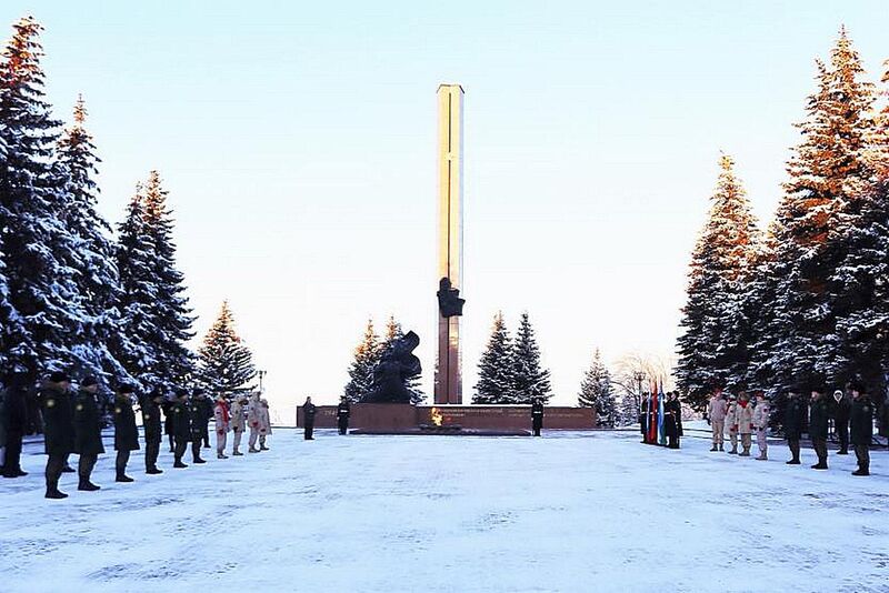 Подвиг твой бессмертен