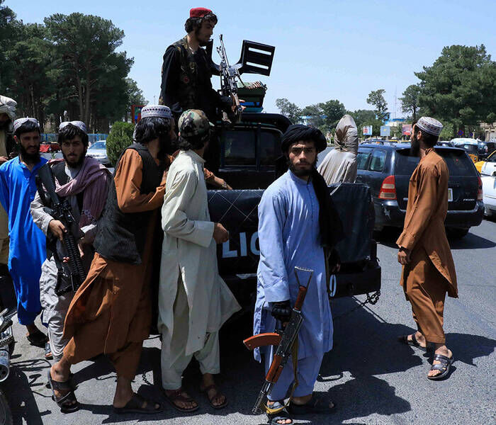 Захват Кабула талибами произошел через месяц после того, как американские войска в бегстве покинули Афганистан…