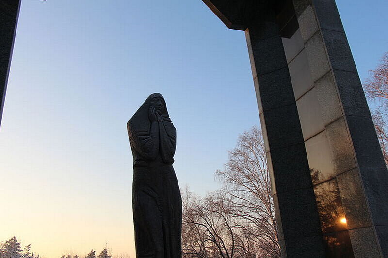 11 декабря приглашаем на возложение цветов к мемориалу «Скорбящая мать» и турнир, посвящённый Дню Героев Отечества и Дню памяти погибших на Северном Кавказе