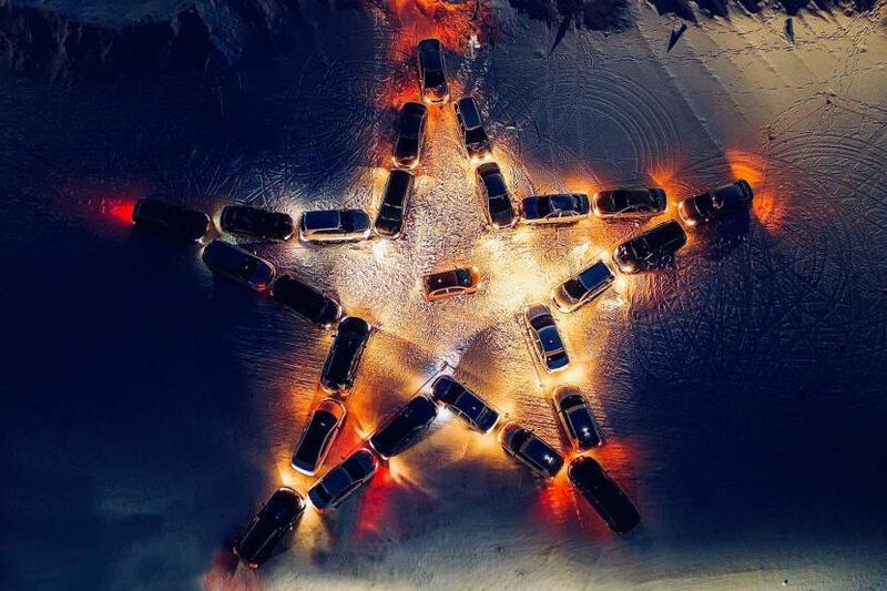 В честь Дня защитника Отечества уфимцы выстроили автозвезды