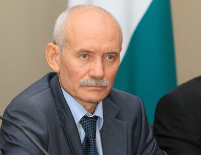 РУСТЭМ ХАМИТОВ ГОТОВ ОЗНАКОМИТЬСЯ С ПРЕДЛОЖЕНИЯМИ ПО РАЗВИТИЮ ВЕТЕРАНСКОГО ДВИЖЕНИЯ РЕГИОНА