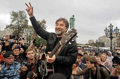 Юрий Шевчук перечислит доход от выступления жителям Донецкой области