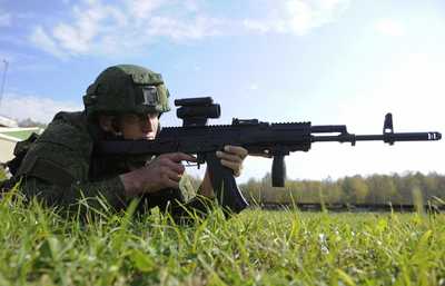 Минобороны выбрало автомат АК-12 для экипировки "Ратник"