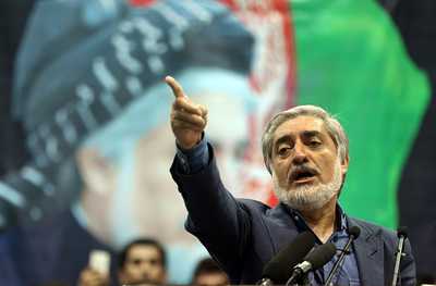 Кандидат в президенты Абдулла обдумывает свой политический курс на фоне кризиса 