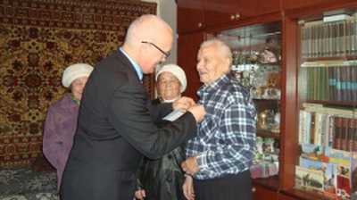 В Уфе ветеранам вручили юбилейные медали за участие в освобождении Белоруссии