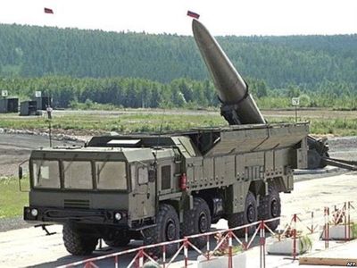 РОССИЯ РАЗМЕСТИЛА РАКЕТНЫЕ КОМПЛЕКСЫ "ИСКАНДЕР" НА ГРАНИЦЕ СО СТРАНАМИ ЕС