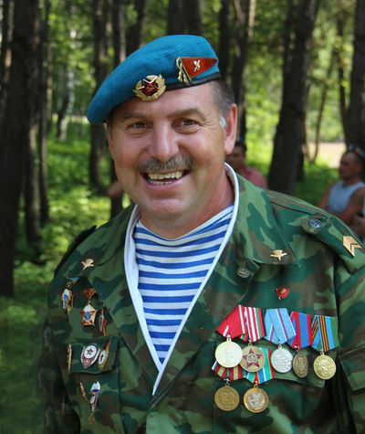 ДОЛГ ВЕТЕРАНОВ — СЛУЖИТЬ ДЕЛУ МИРА