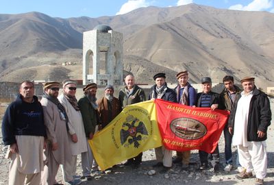 Героическая история многих поколений россиян сегодня продолжается в миротворческих инициативах ветеранов боевых действий