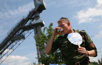 Солдатские чайные превращают в городские кафе 