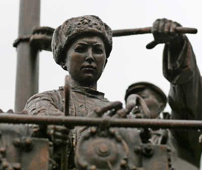 В Уфе открыт памятник труженикам тыла