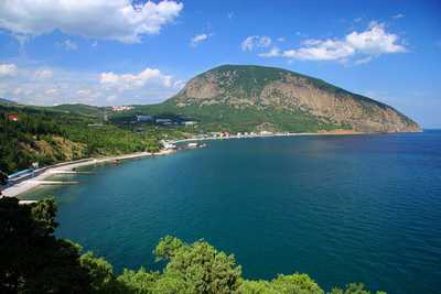 «Артек» – возрождение из руин