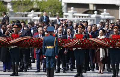 Генсек ООН увидел на Дне Победы «заслуженную любовь» народа к Путину