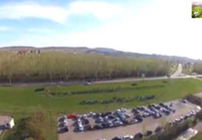 В честь 9 мая в Октябрьском из автомобилей и мотоциклов составили гигантское слово «Победа»