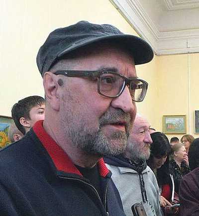 Давайте помнить о настоящих героях и помогать им!