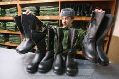 Служба в российской армии: один год срочной или два года по контракту