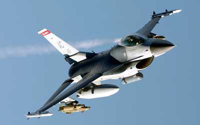 Многоцелевой истребитель Су-35, созданный на УМПО в Уфе, произвел фурор на авиашоу в Китае 